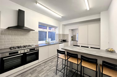 Queens Road, Jesmond, Newcastle - Image 2